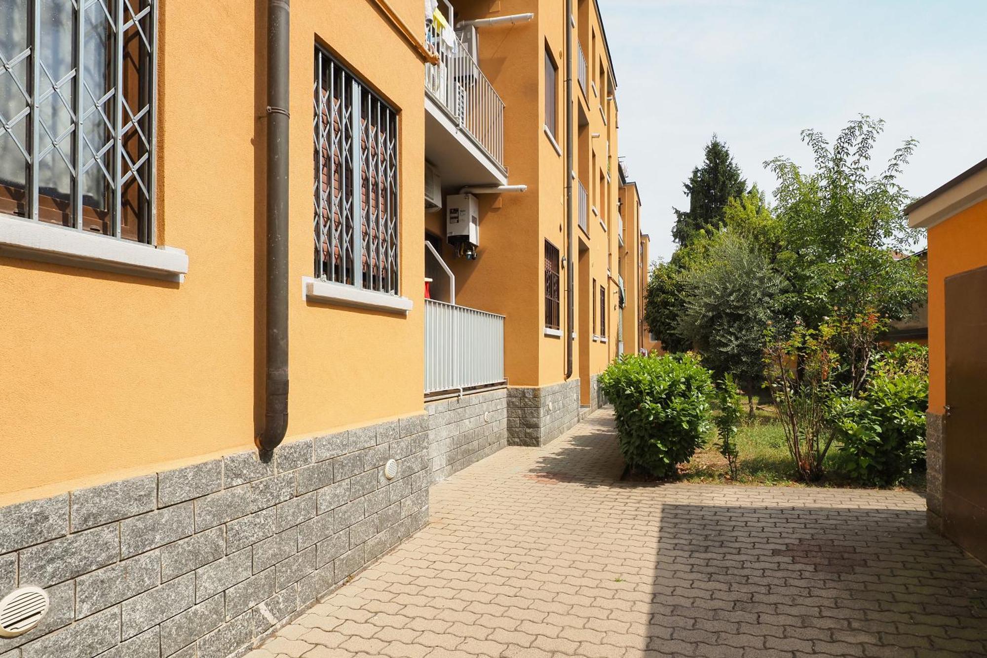 Appartamento Primopiano - Astesani Milano Esterno foto